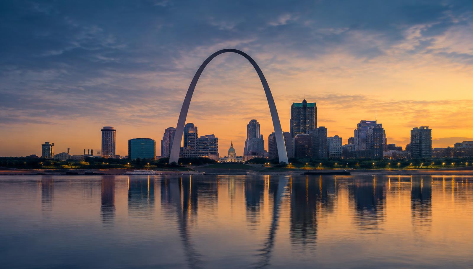 St. Louis skyline with the Gateway Arch at dawn